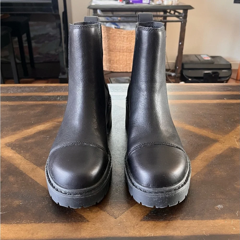 Sorel Black Chelsea Winter Rain Boots